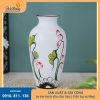 bình hoa gốm bát tràng vẽ hoa sen với đường nét tinh xảo