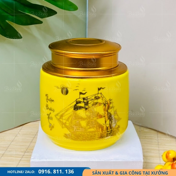 hop-dung-tra-su-bat-trang-hoa-tiet-thuan-buom Hộp đựng trà bát tràng hoạ tiết thuận buồm