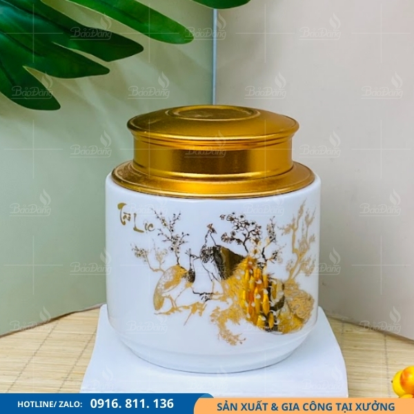 lo-dung-che-bat-trang-ve-vang-tai-loc-hoa-tiet-cong-phuong lọ đựng chè bát tràng vẽ vàng tài lộc hoạ tiết công phượng