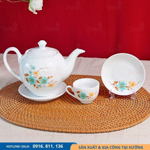 bộ ấm chén hoa xanh dáng minh long