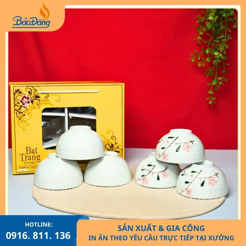 Chén cơm hoa đào hồng phong cách nhẹ nhàng