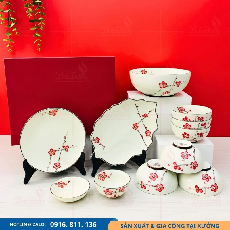 Bộ bát đĩa men kem hoa đào đỏ phù hợp làm quà tặng