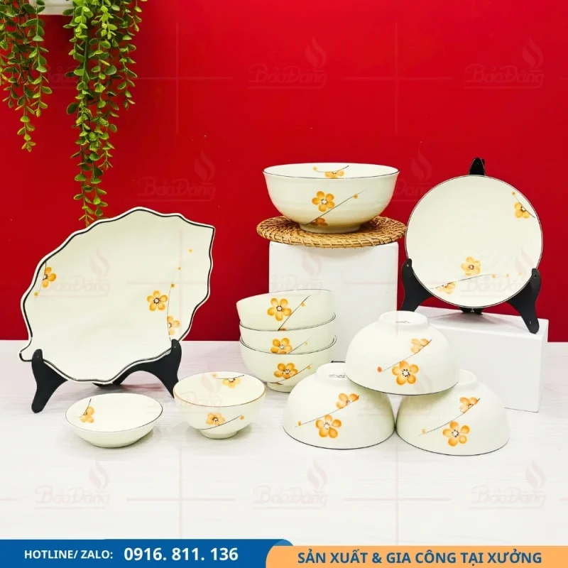 Bộ bát đĩa men kem hoa mai phù hợp làm quà tặng