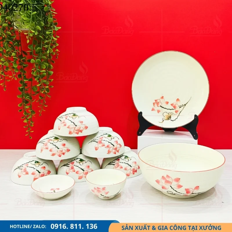 Bộ bát đĩa men kem hoa sen hồng phù hợp làm quà tặng