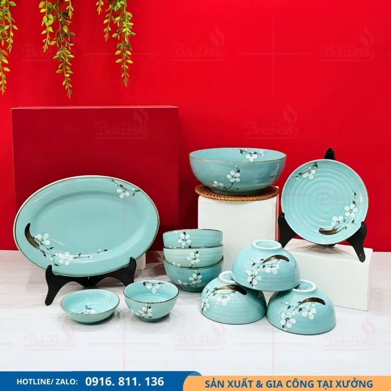 Bộ bát đĩa men xanh hoa đào trắng phù hợp làm quà tặng