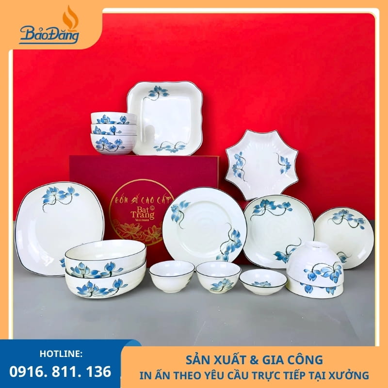 Bộ bát đĩa Bát Tràng sen xanh đẹp mắt, giá tốt