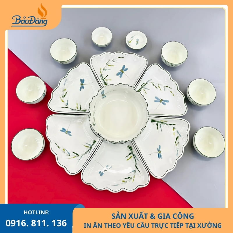 Bộ bát đĩa hoa mặt trời họa tiết sen chuồn độc đáo.