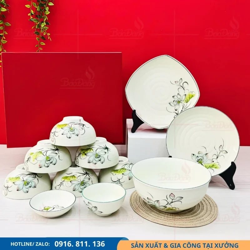 Bộ bát đĩa men kem hoa sen xanh đẹp mắt