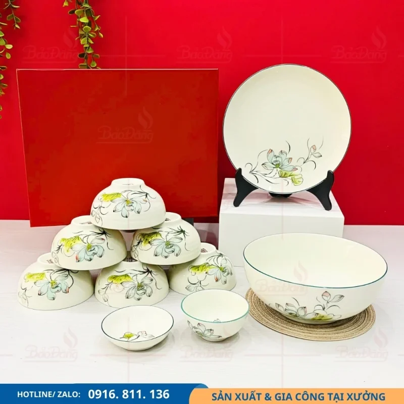 Bộ bát đĩa men kem hoa sen xanh phong cách sang trọng