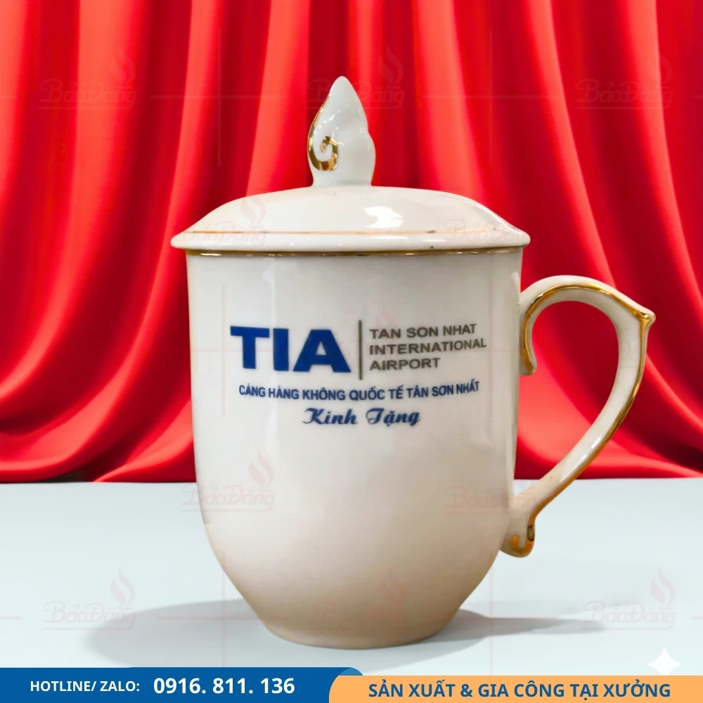 Ly sứ nắp lửa in logo đơn vị sân bay Ly sứ nắp lửa in logo đơn vị sân bay theo yêu cầu