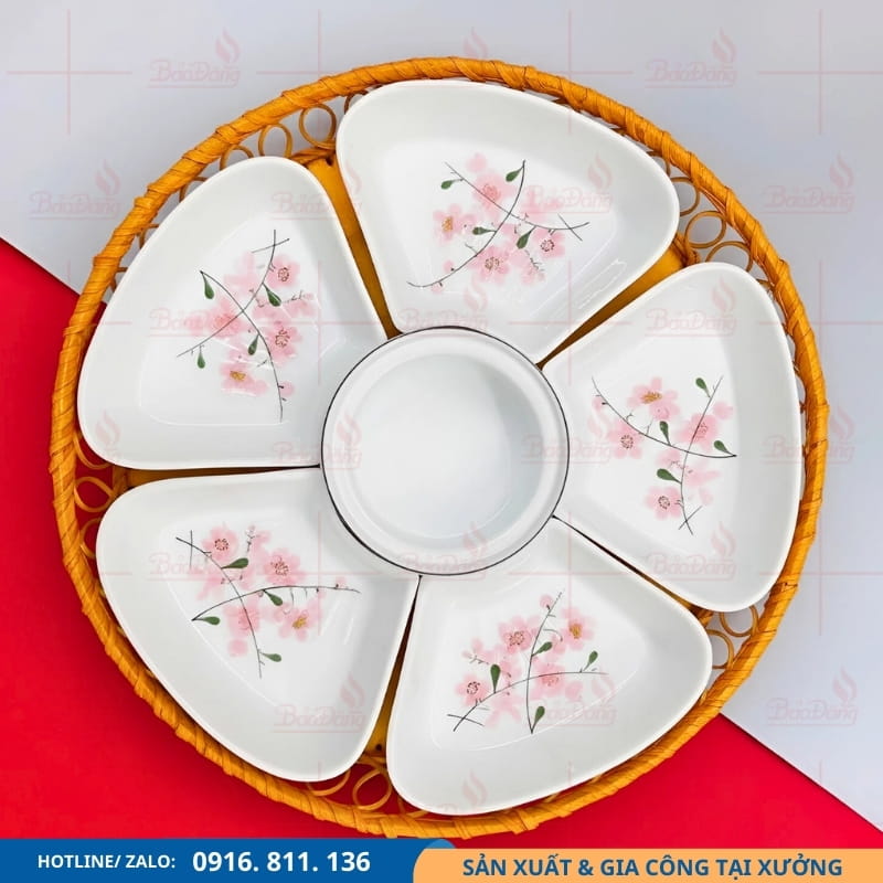 Set bát đĩa hoa mặt trời 6 món đẹp Set bát đĩa hoa mặt trời 6 món đẹp và dễ sử dụng.