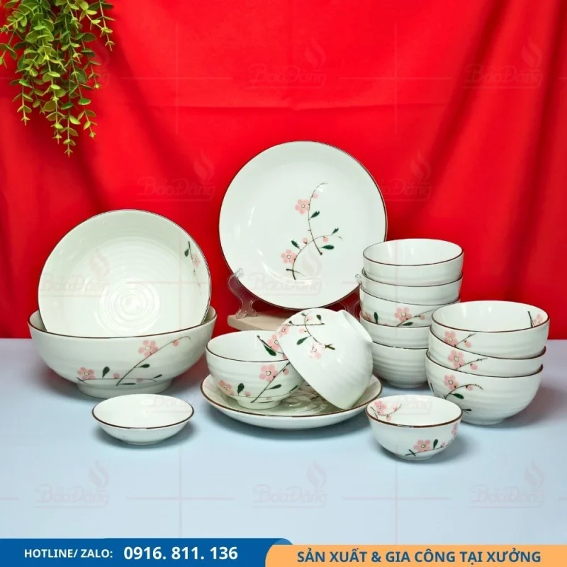 Set chén đĩa hoa đào hồng Bát Tràng triển khai theo lô