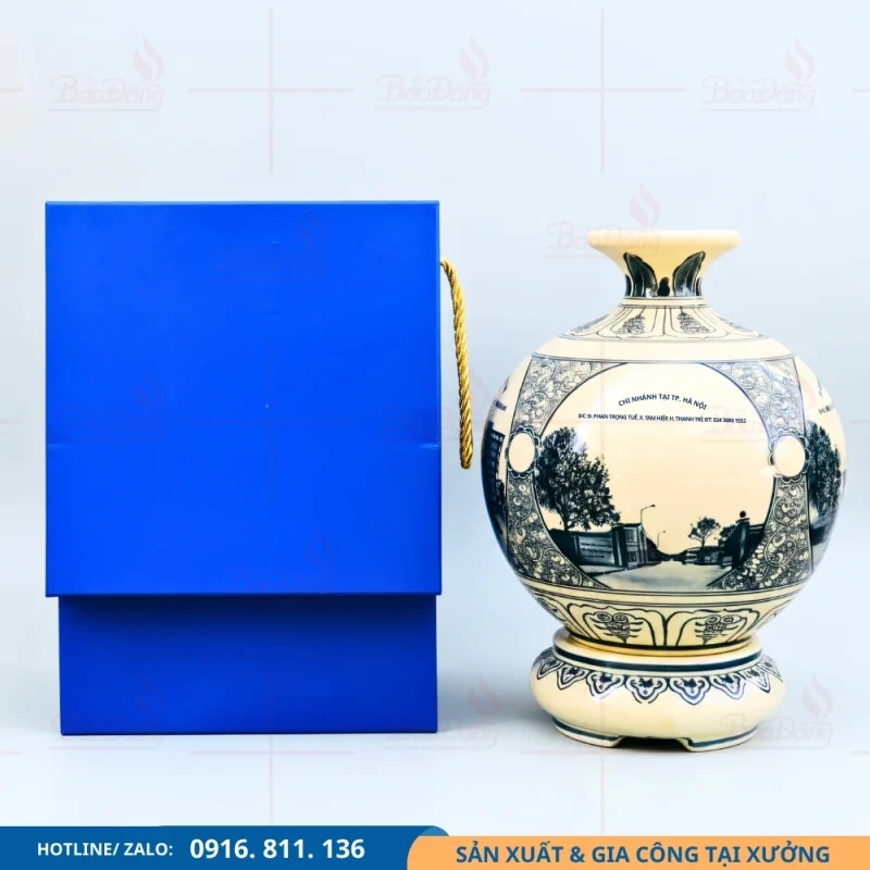 Quà tặng bình hút lộc men rạn tứ cảnh cho Viện Mỏ - Luyện Kim
