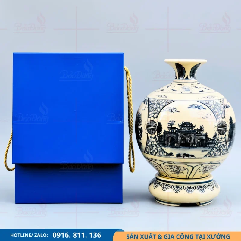 Bình hút lộc tứ cảnh Bắc Giang với hình Thành cổ Xương Giang