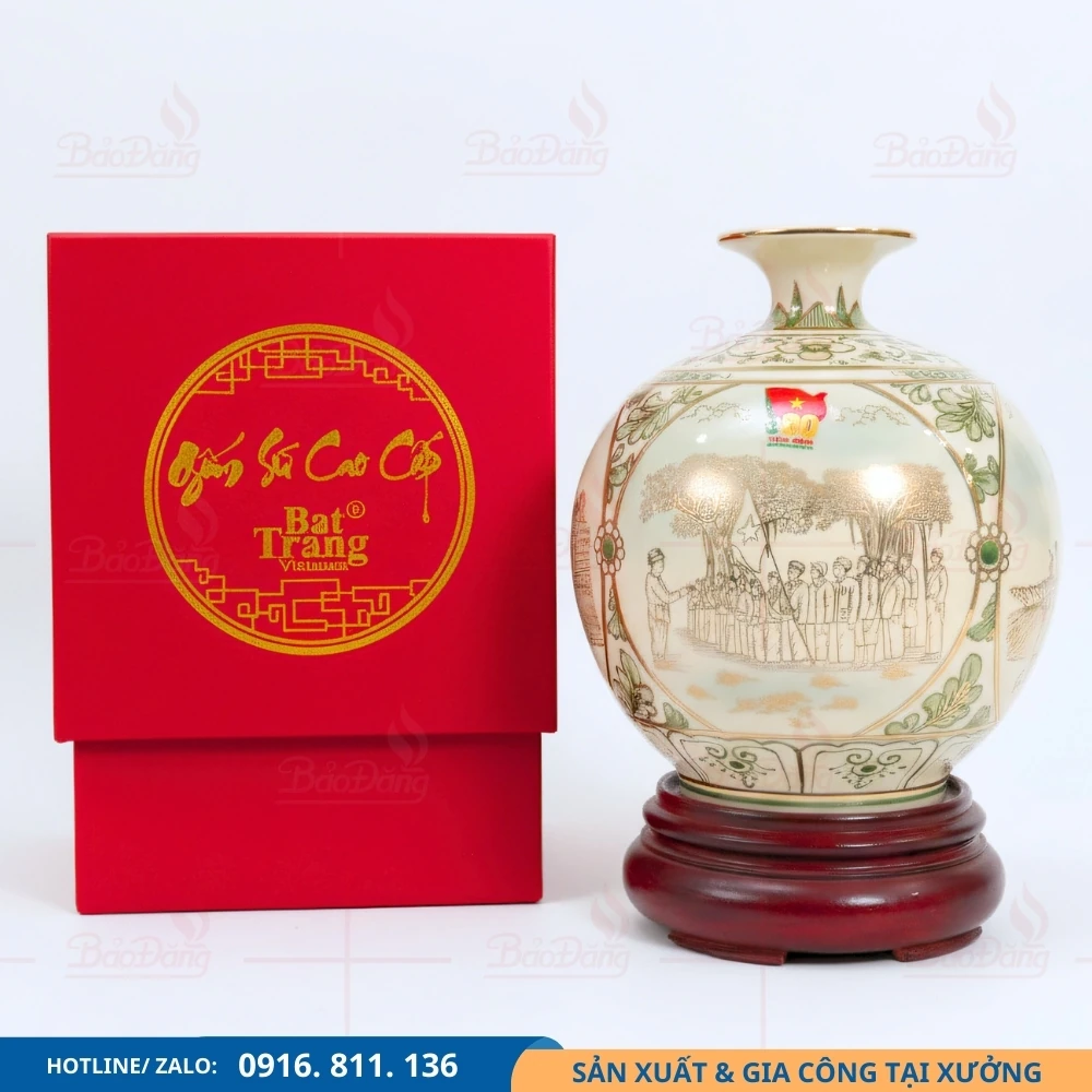 Mẫu bình hút lộc tứ cảnh Quân đội Việt Nam làm quà tặng trang trọng Mẫu bình hút lộc tứ cảnh Quân đội Việt Nam làm quà tặng