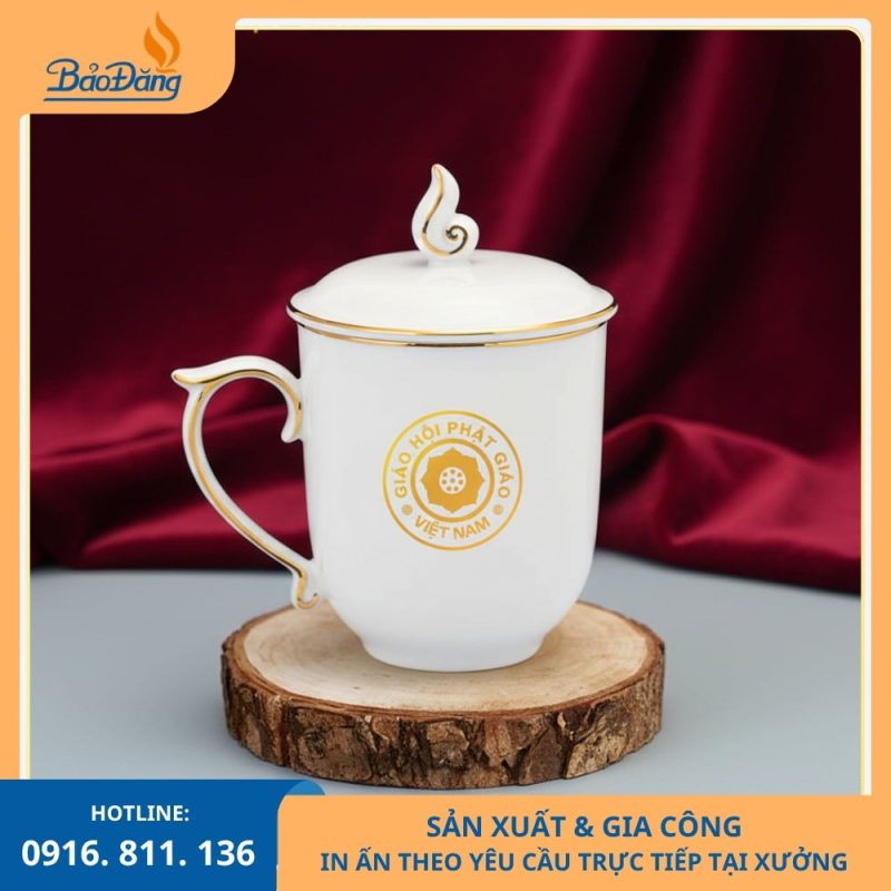 Ly sứ in logo Giáo hội Phật giáo, thiết kế trang nhã, ý nghĩa