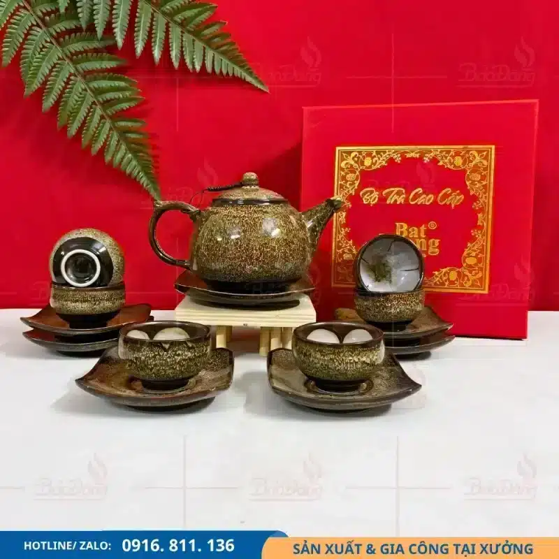 Bộ trà Tây Thi hỏa biến gấm vàng, thiết kế thanh lịch