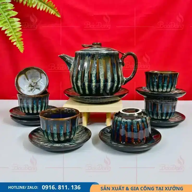 Bộ ấm chén men xanh vân sần hỏa biến, thiết kế sang trọng