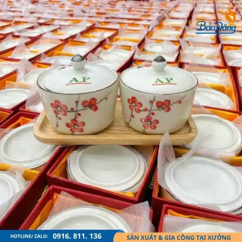 Bộ 2 hũ mứt hoa đào dành cho chương trình quà Tết