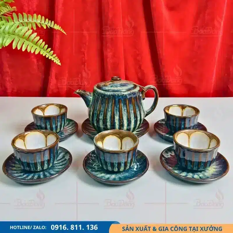Bộ trà hỏa biến men xanh vân sần với họa tiết tự nhiên