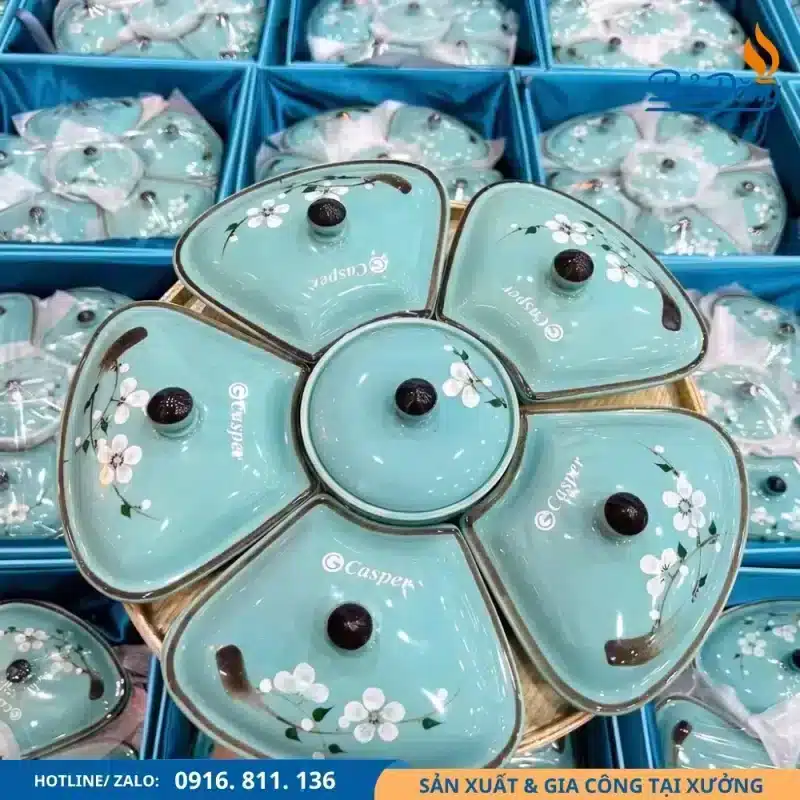 Khay mứt bông hoa in logo Casper với thiết kế trang nhã