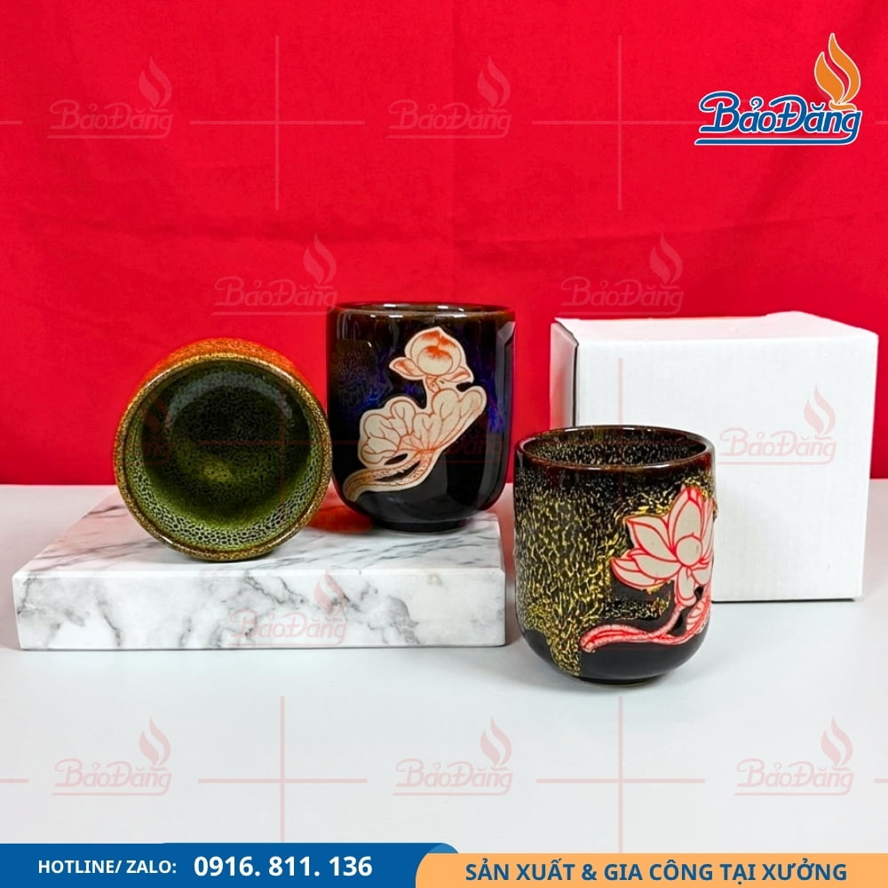 Ly sứ men hỏa biến trụ lùn hoa sen Ly sứ men hỏa biến trụ lùn họa tiết hoa sen