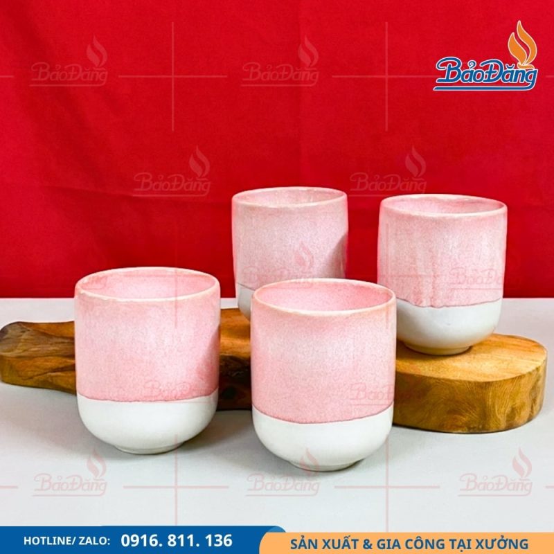 Ly sứ men hồng hỏa biến với thiết kế hiện đại