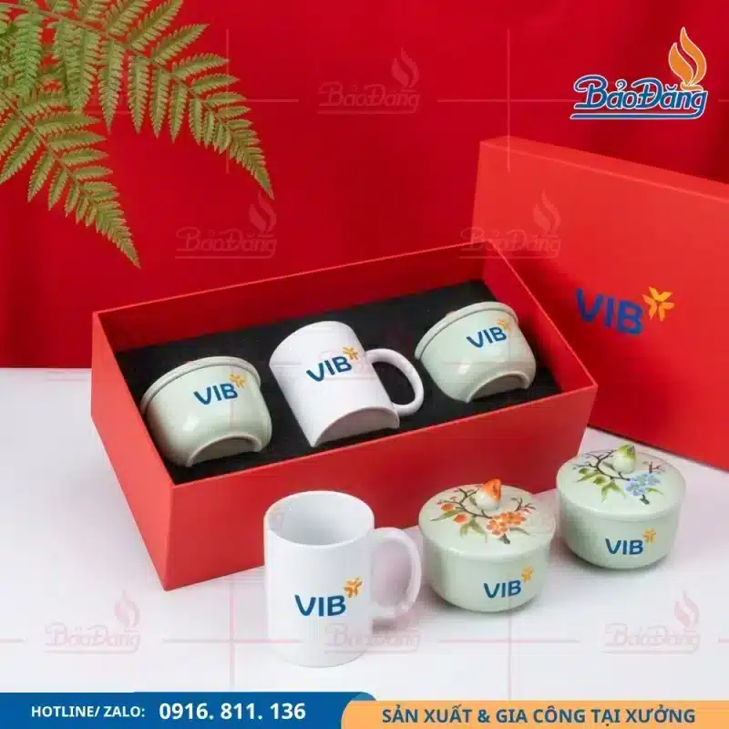 Set quà tặng ly sứ và hũ sứ với thiết kế tinh tế