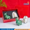 Set quà tặng gồm tượng dê mini và lọ hoa decor trang trí